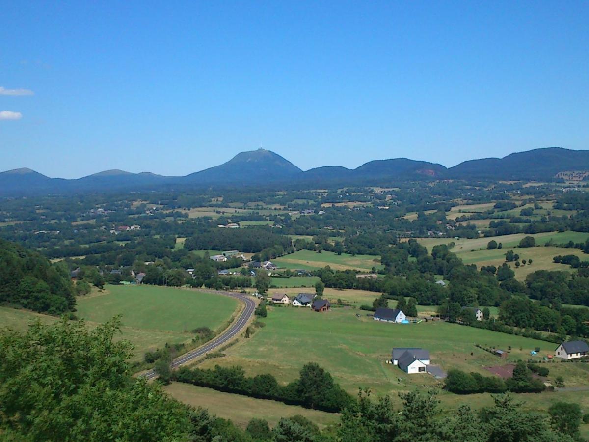 Lilas, Gite Saint Antoine, Orcival, Entre Sancy Et Volcans. Εξωτερικό φωτογραφία